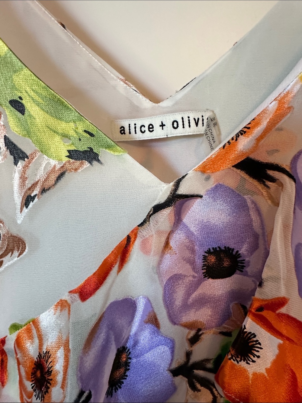 This Alice + Olivia Lavonia floral print asymmetrical draped ruffle tank - Picture 2 of 4